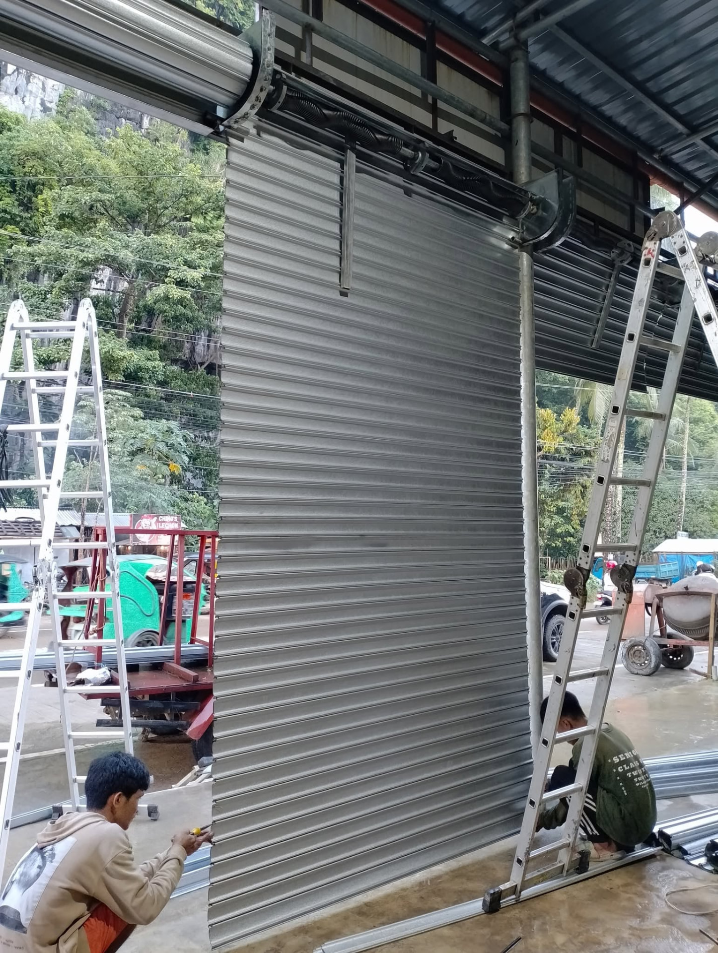 Roll-Up Curtain Fitting